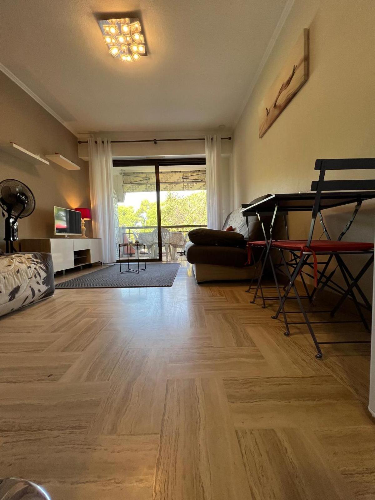 Charmant Studio Villeneuve-Loubet Zewnętrze zdjęcie