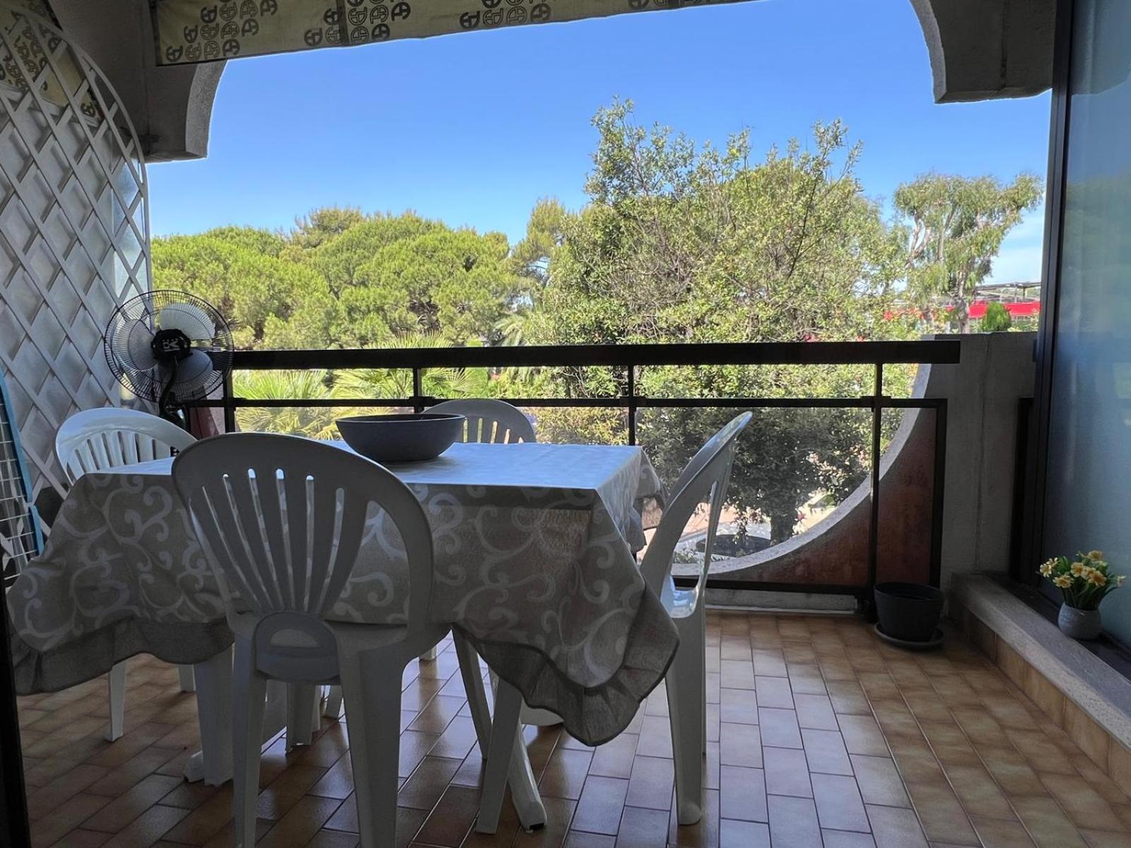 Charmant Studio Villeneuve-Loubet Zewnętrze zdjęcie